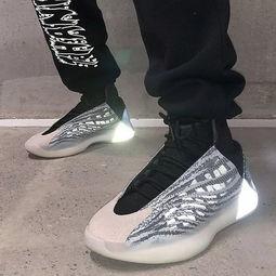 篮球鞋最近新款爆料视频,揭秘近期热门新款爆料视频